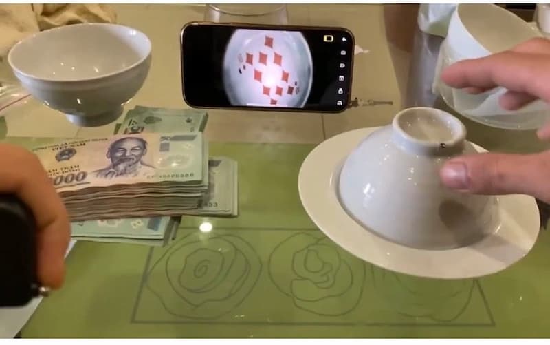 Xóc đĩa bịp Hiểu rõ về khái niệm xóc đĩa bịp